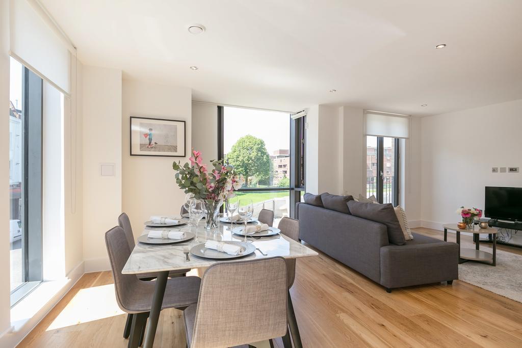 Portobello Apt With Floor-To-Ceiling Views Londres Extérieur photo