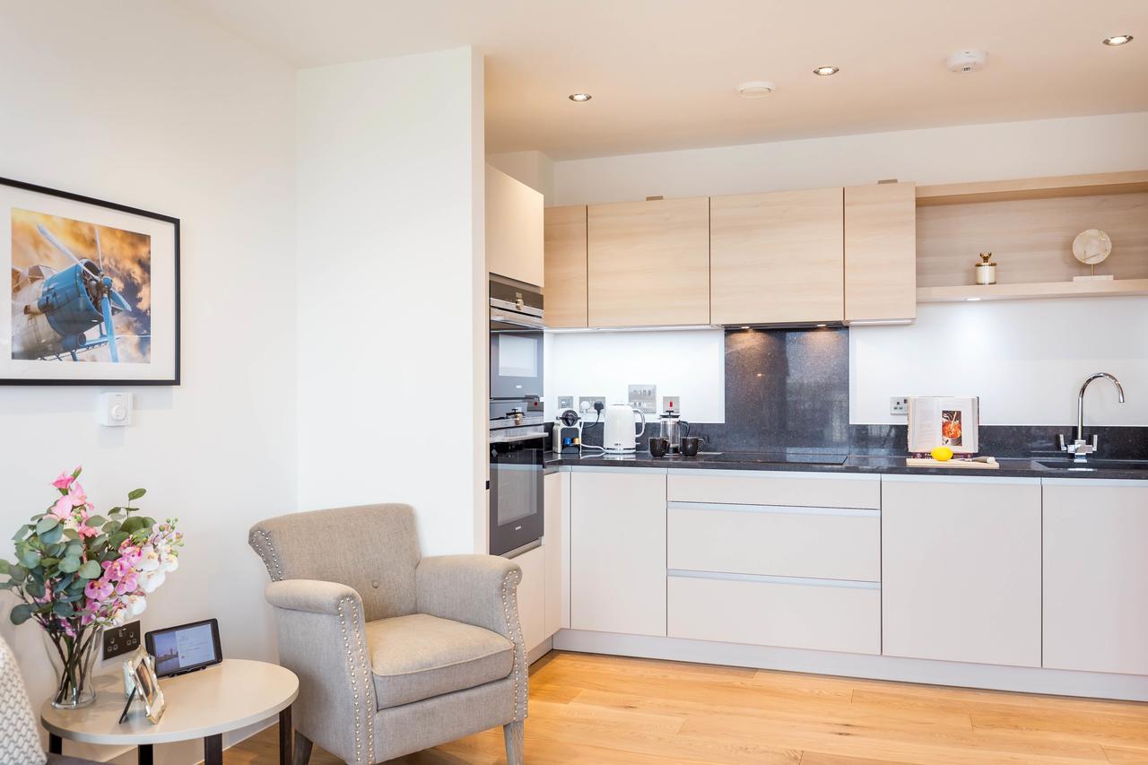 Portobello Apt With Floor-To-Ceiling Views Londres Extérieur photo