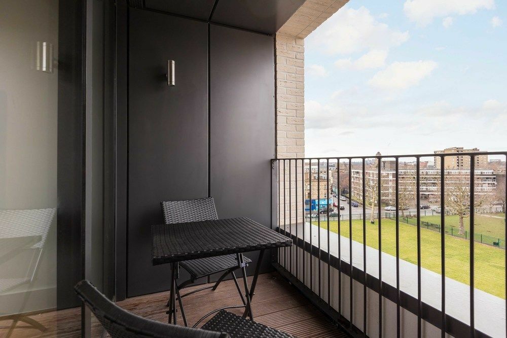 Portobello Apt With Floor-To-Ceiling Views Londres Extérieur photo